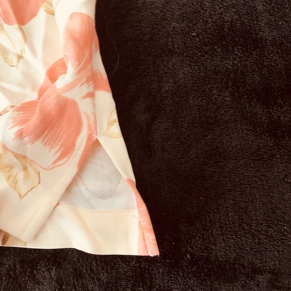 Tommy Bahama Brushed Hibiscus Top - Picture 6 of 9